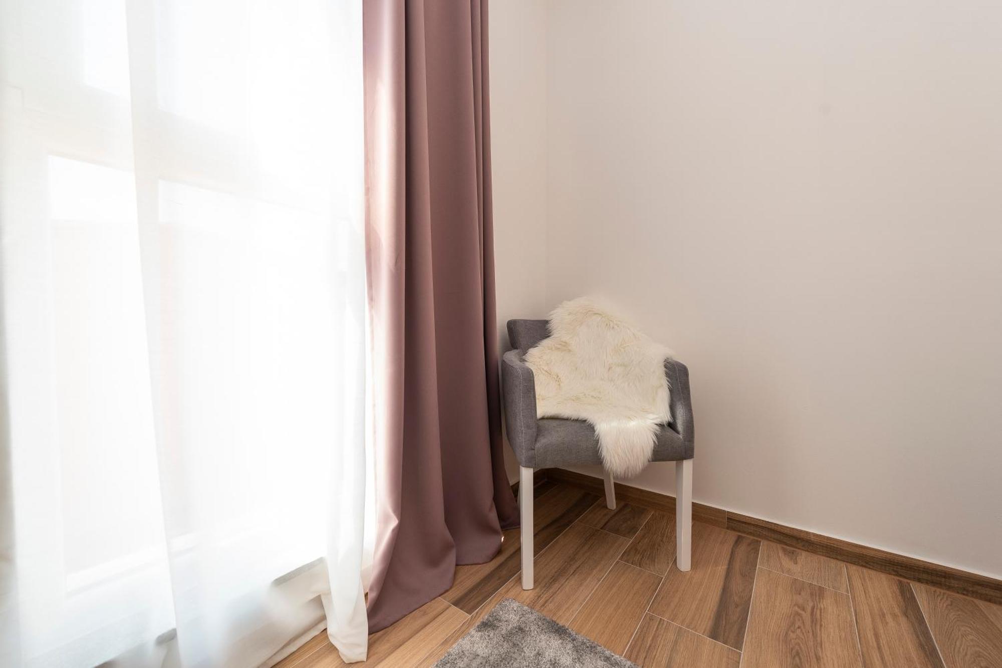 Luxury Apartments - La Vir 1&2 Extérieur photo