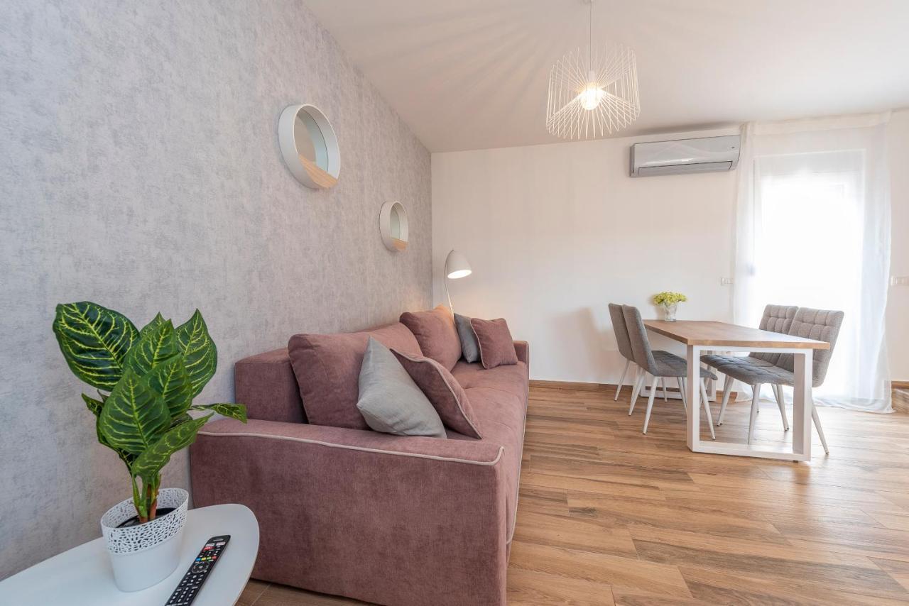 Luxury Apartments - La Vir 1&2 Extérieur photo