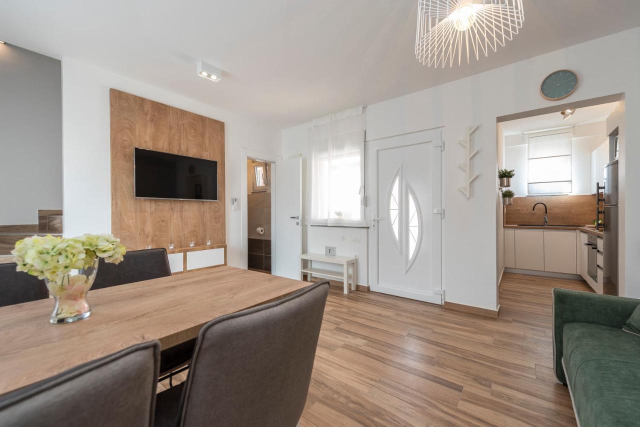 Luxury Apartments - La Vir 1&2 Extérieur photo