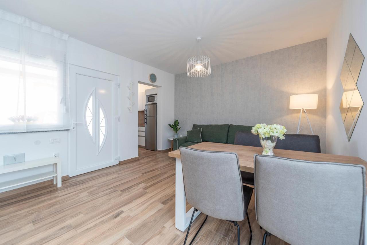 Luxury Apartments - La Vir 1&2 Extérieur photo